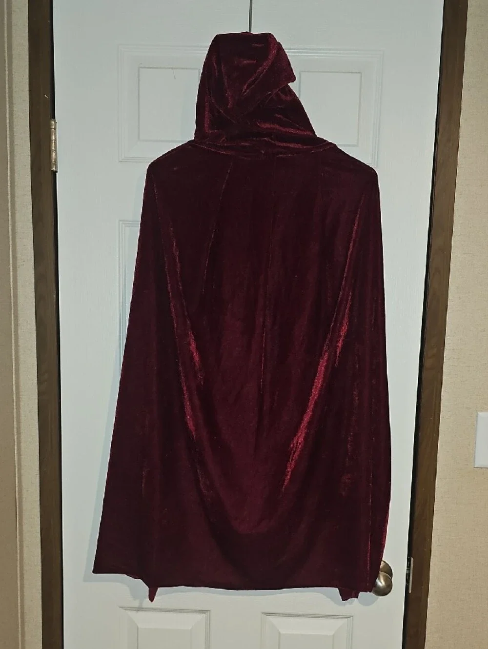 Novelty Hooded Cloak Cape One Size Used
